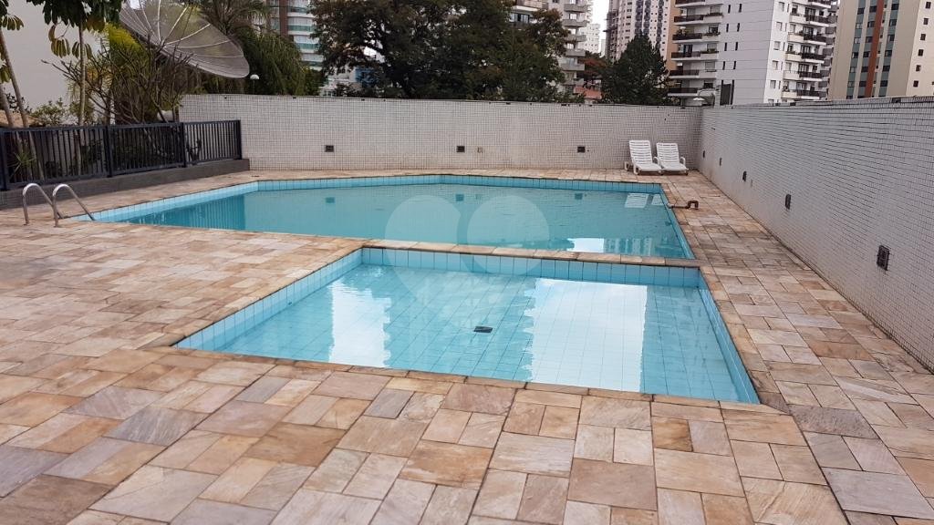 Apartamento à venda com 4 quartos, 216m² - Foto 44