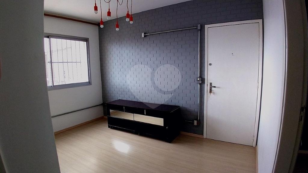 Apartamento à venda com 2 quartos, 51m² - Foto 2