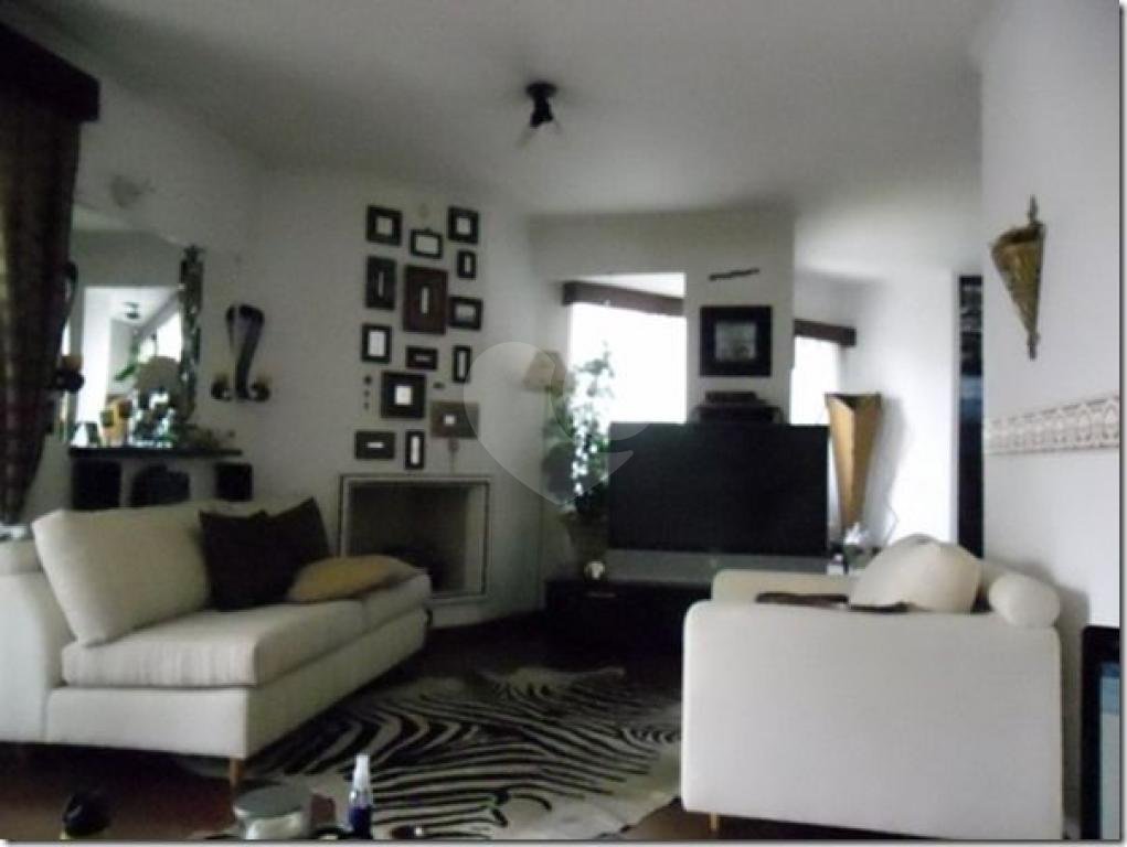 APARTAMENTO em JARDIM SUL