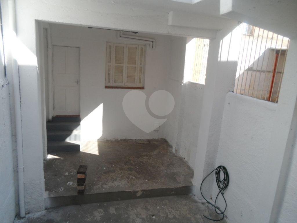 Sobrado à venda com 6 quartos, 260m² - Foto 35