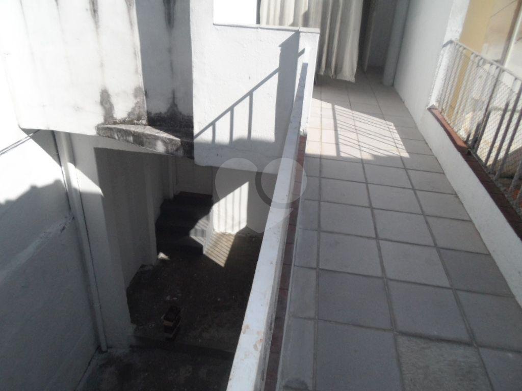 Sobrado à venda com 6 quartos, 260m² - Foto 24