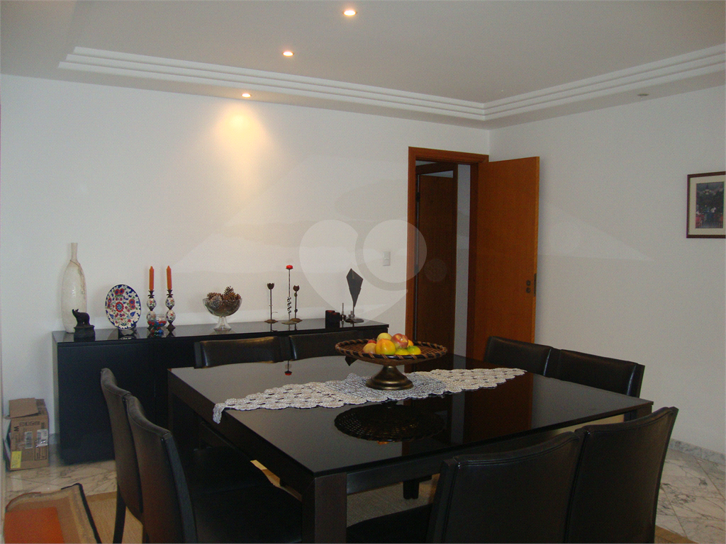 APARTAMENTO em TUCURUVI