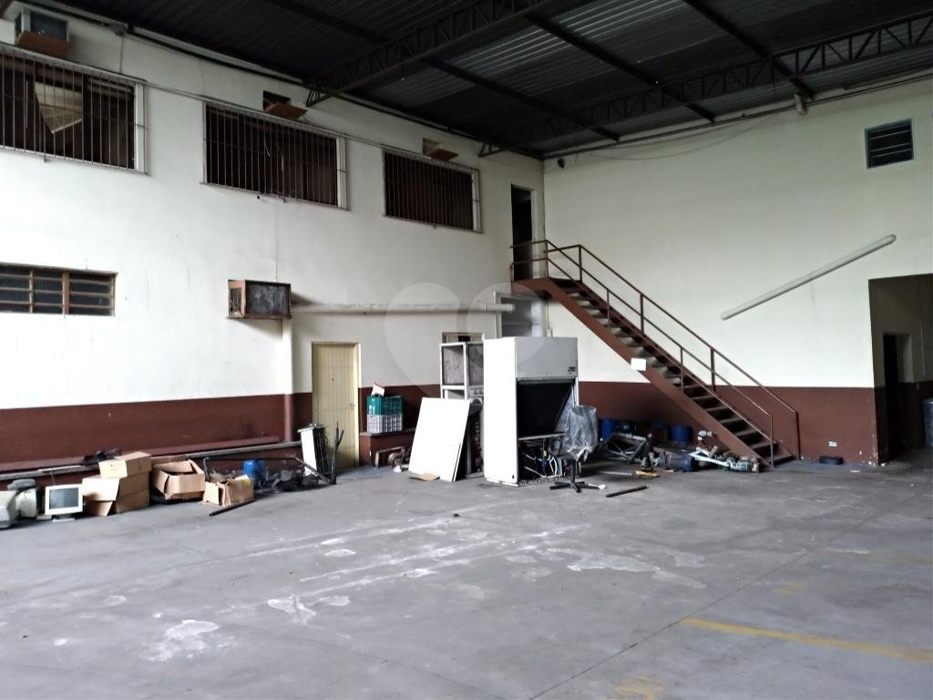 Prédio Inteiro, 2500 m² - Foto 1