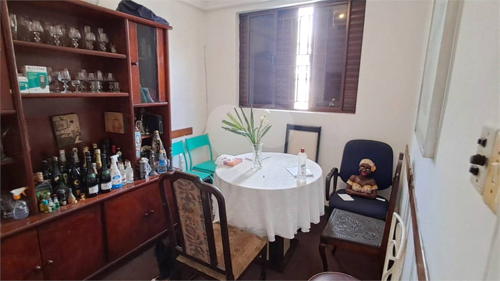 Sobrado à venda | 740 m² | 5 dormitórios (1 suíte) no Bom Retiro! 