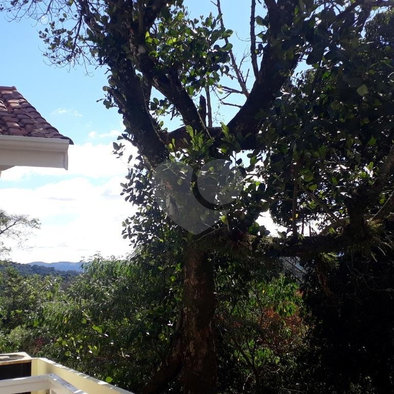 LINDA CASA NA SERRA DA CANTAREIRA