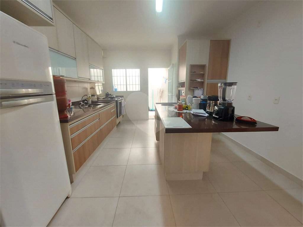 Casa à venda com 3 quartos, 150m² - Foto 8