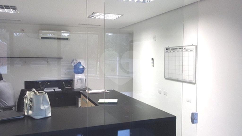 Sala comercial no Bom Retiro.