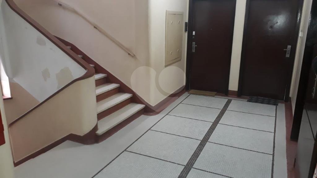Sala Comercial Com 100 Metros de Área Útil no Centro Ao Lado da Viaduto do Chá e Metrô Anhangabaú!!!