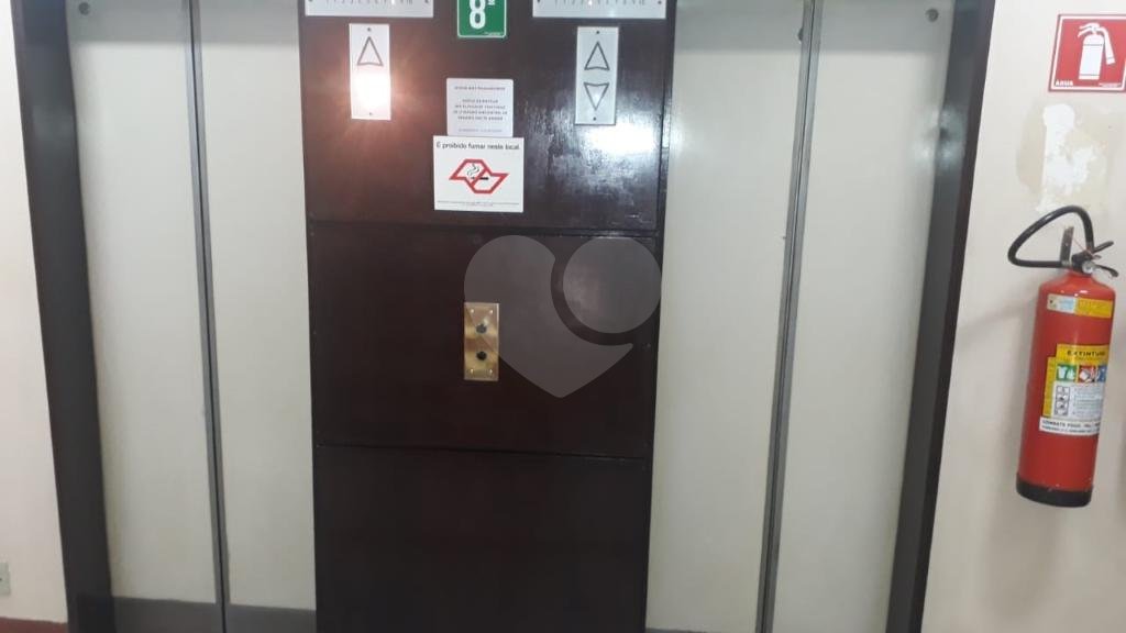 Sala Comercial Com 100 Metros de Área Útil no Centro Ao Lado da Viaduto do Chá e Metrô Anhangabaú!!!