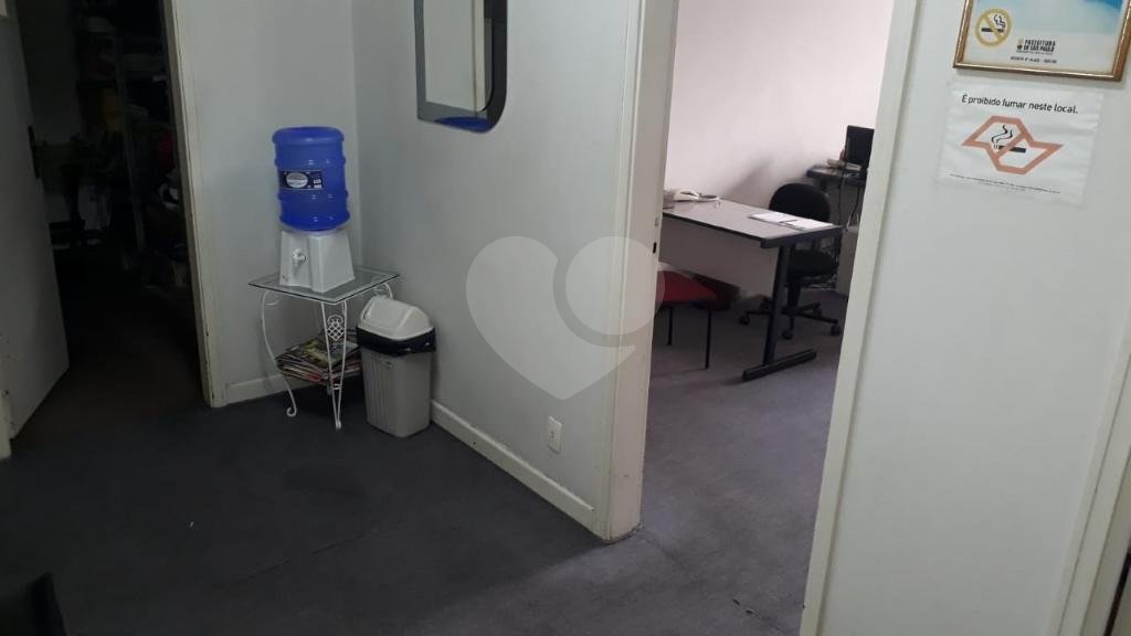 Sala Comercial Com 100 Metros de Área Útil no Centro Ao Lado da Viaduto do Chá e Metrô Anhangabaú!!!