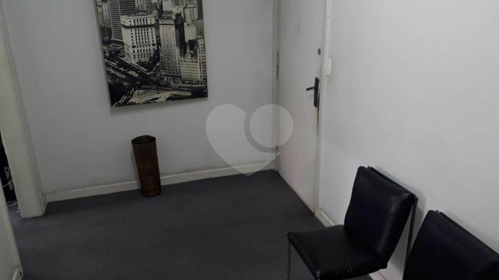 Sala Comercial Com 100 Metros de Área Útil no Centro Ao Lado da Viaduto do Chá e Metrô Anhangabaú!!!