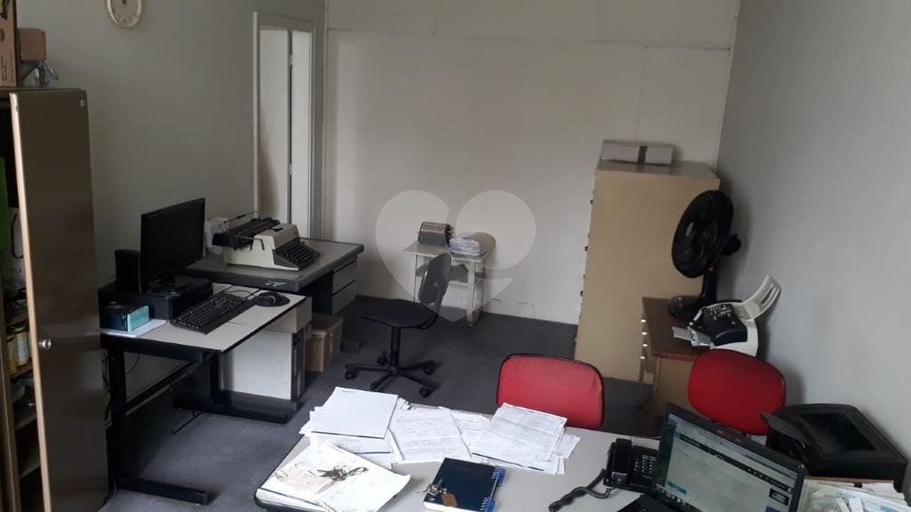 Sala Comercial Com 100 Metros de Área Útil no Centro Ao Lado da Viaduto do Chá e Metrô Anhangabaú!!!