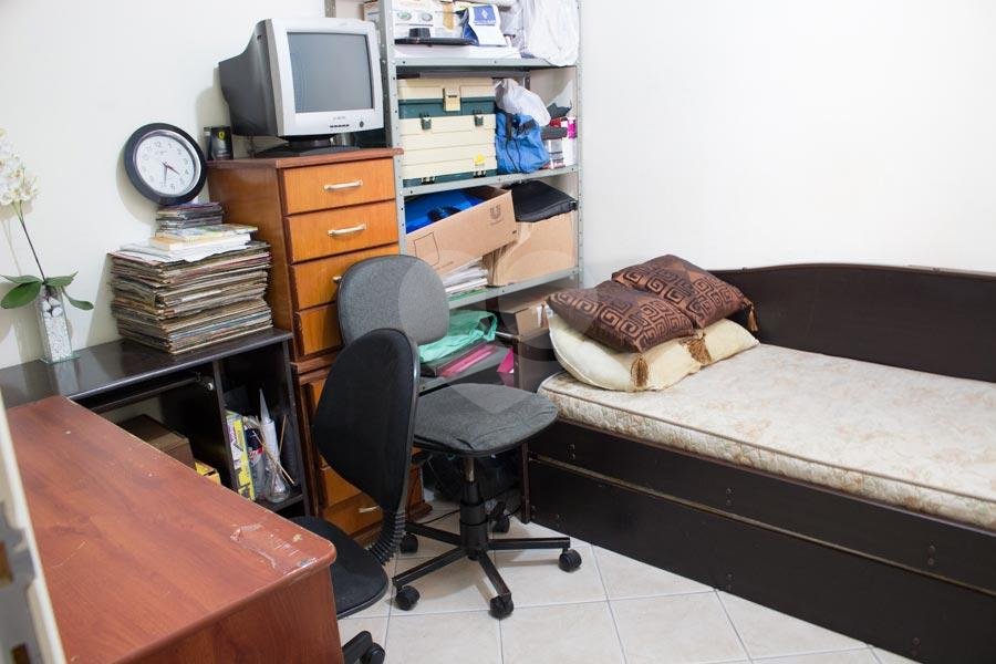 Excelente sobrado em condomínio fechado bem localizado em frente ao Extra e 50m da Paneteria ZN" 
