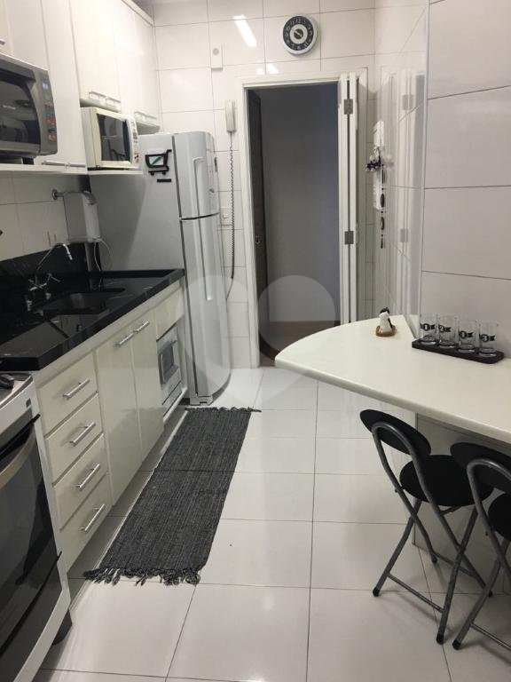 Apartamento com 2 Quartos à Venda, 65 m² Com 2 vagas