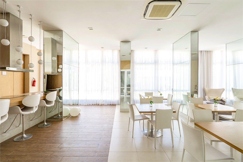 Novo loft com 46 m², lazer e serviços. Paraíso próximo de Metro.