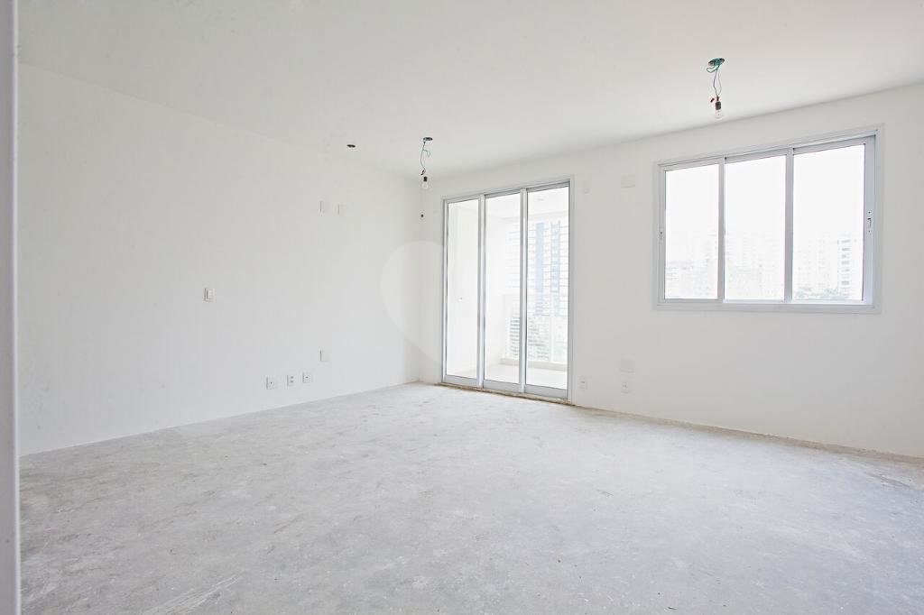 Novo loft com 46 m², lazer e serviços. Paraíso próximo de Metro.