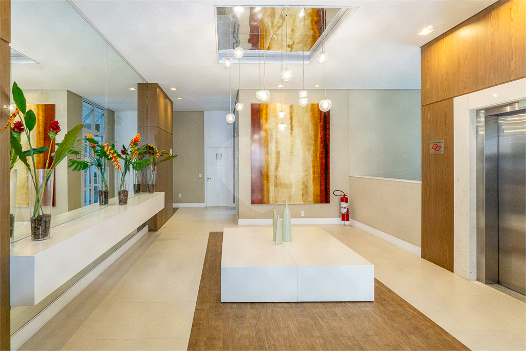 Novo loft com 46 m², lazer e serviços. Paraíso próximo de Metro.