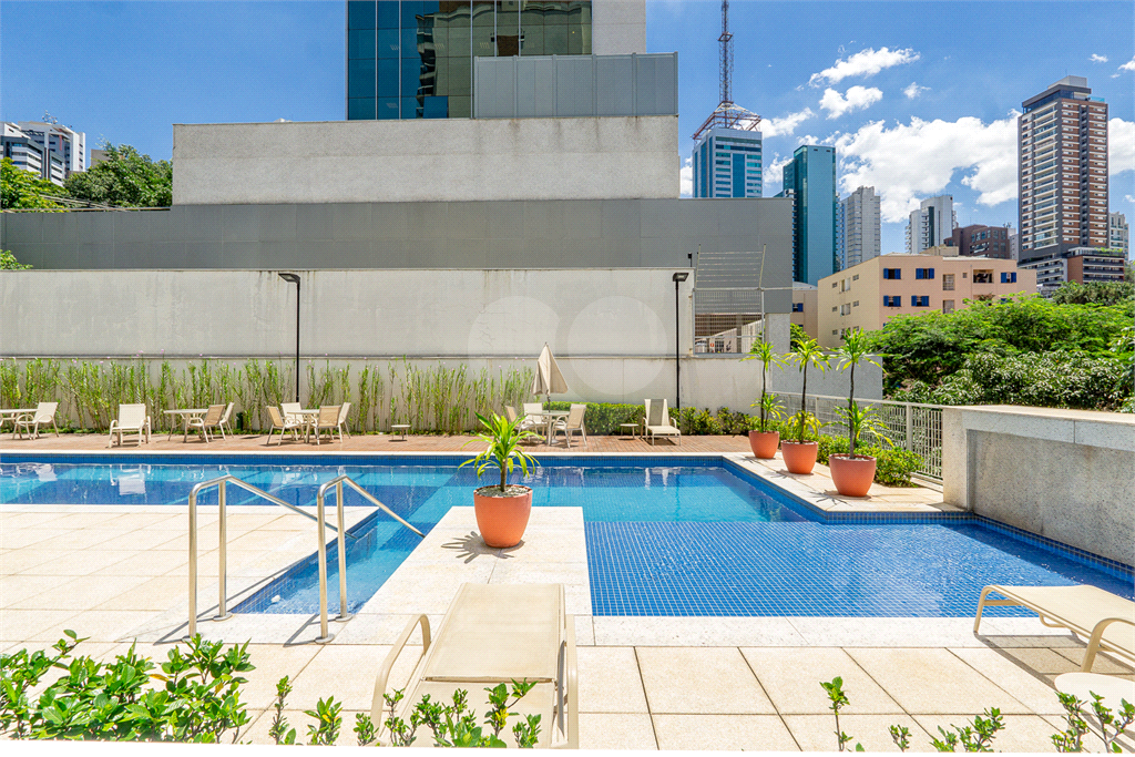 Novo loft com 46 m², lazer e serviços. Paraíso próximo de Metro.