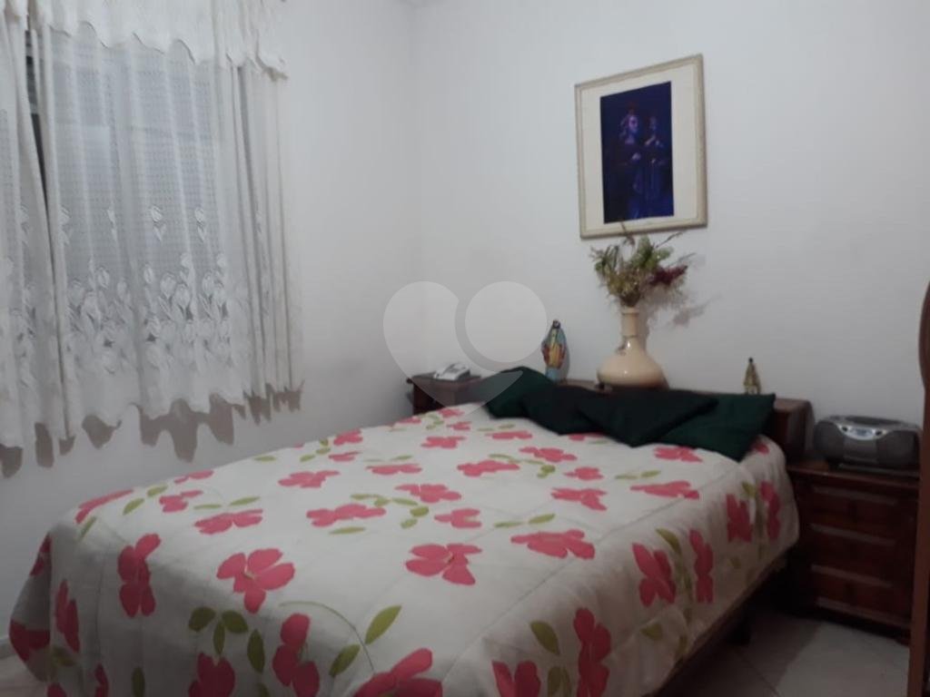 Casa térrea no bairro do Tremembé com 2 dormitórios e 2 vagas