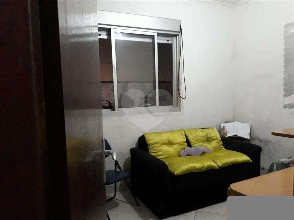 Casa térrea no bairro do Tremembé com 2 dormitórios e 2 vagas