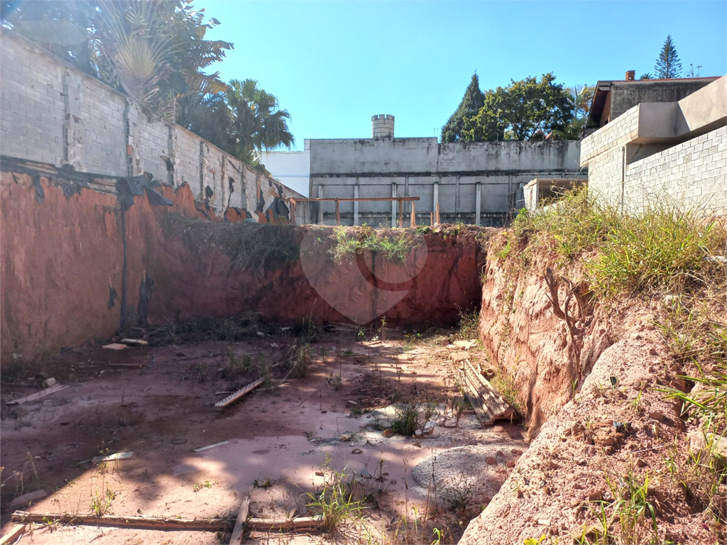 Terreno no bairro do Jardim Floresta com 732,50 metros sendo 14,65 x 50 ja pronto para construir!!