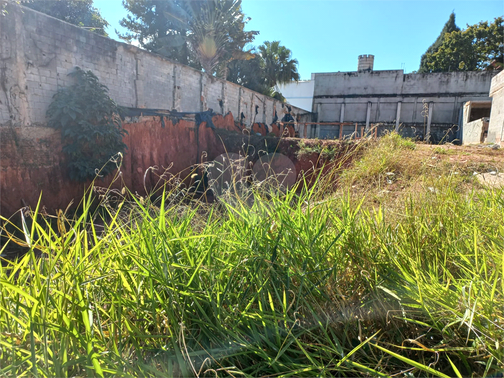 Terreno no bairro do Jardim Floresta com 732,50 metros sendo 14,65 x 50 ja pronto para construir!!