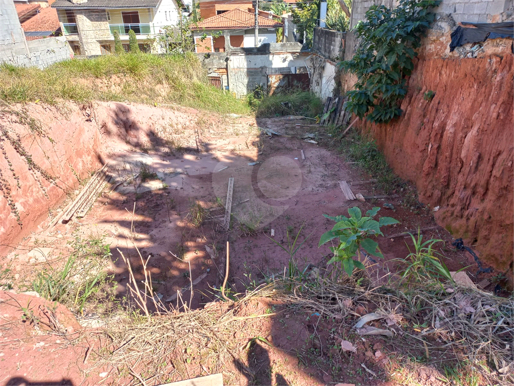 Terreno no bairro do Jardim Floresta com 732,50 metros sendo 14,65 x 50 ja pronto para construir!!