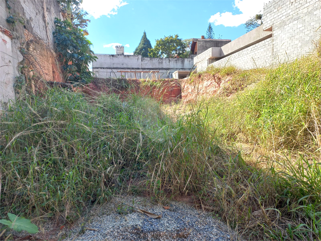 Terreno no bairro do Jardim Floresta com 732,50 metros sendo 14,65 x 50 ja pronto para construir!!