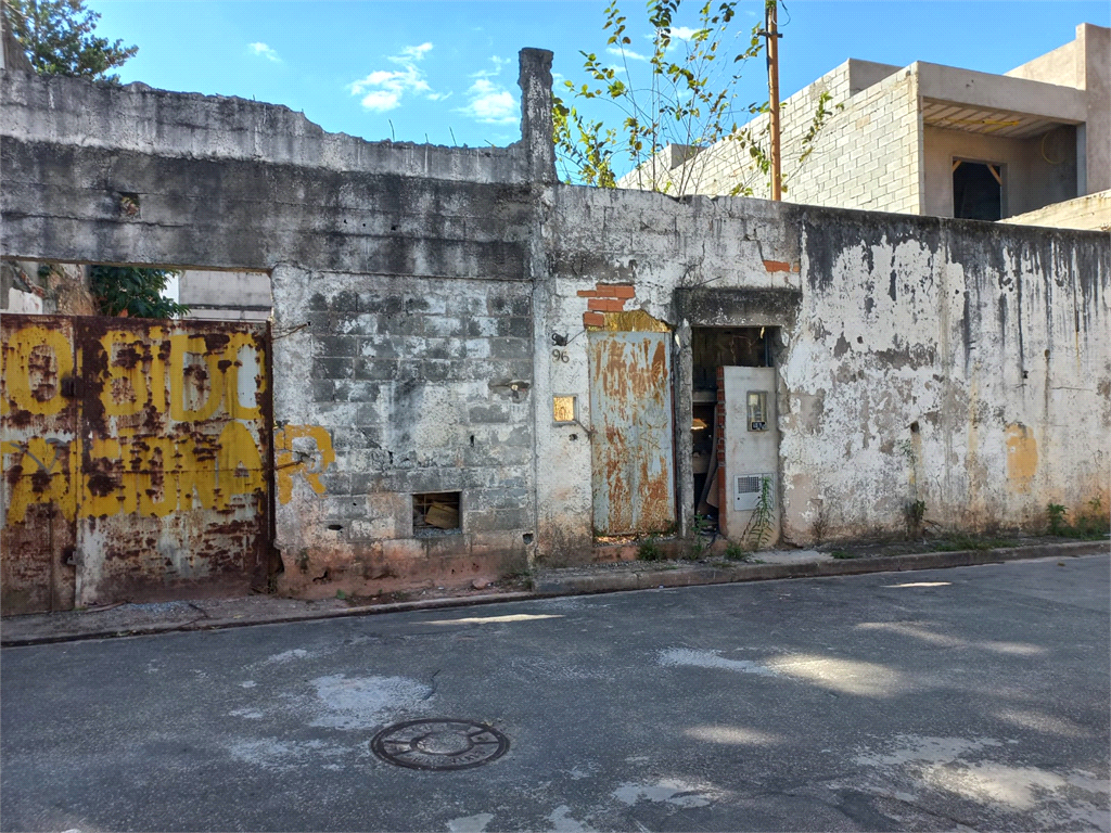 Terreno no bairro do Jardim Floresta com 732,50 metros sendo 14,65 x 50 ja pronto para construir!!
