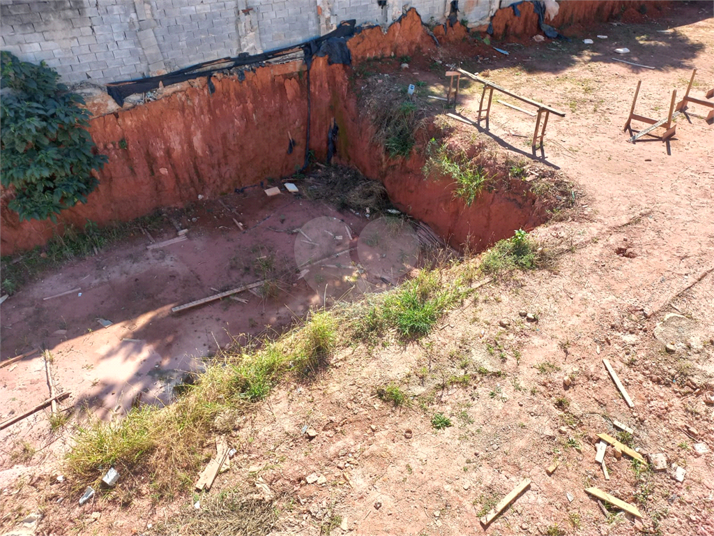 Terreno no bairro do Jardim Floresta com 732,50 metros sendo 14,65 x 50 ja pronto para construir!!