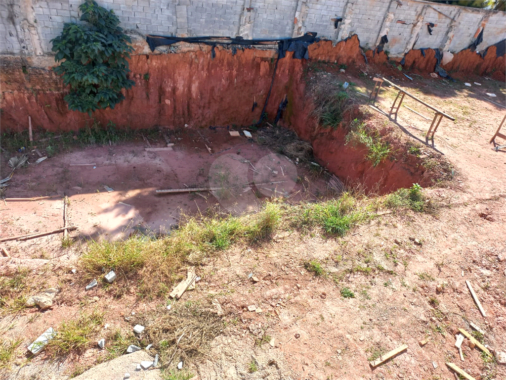 Terreno no bairro do Jardim Floresta com 732,50 metros sendo 14,65 x 50 ja pronto para construir!!