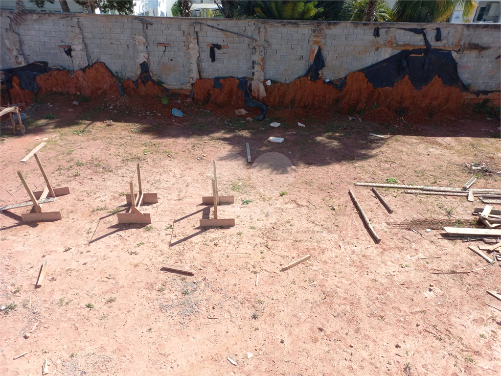 Terreno no bairro do Jardim Floresta com 732,50 metros sendo 14,65 x 50 ja pronto para construir!!