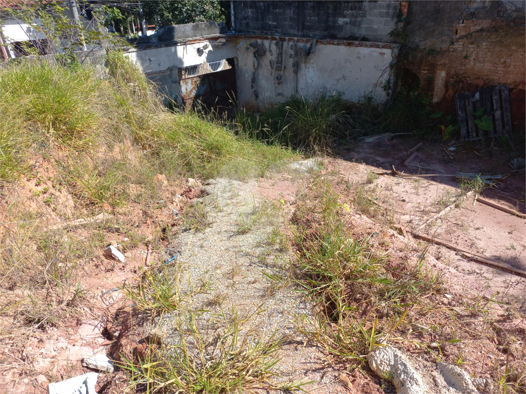 Terreno no bairro do Jardim Floresta com 732,50 metros sendo 14,65 x 50 ja pronto para construir!!