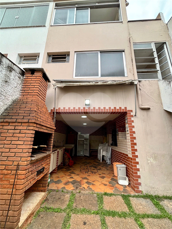 Sobrado com 3 dormitórios,1 suite, Quintal gourmet, 4 vagas à Venda no bairro Parada Inglesa em São Paulo.