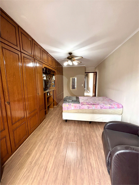 Sobrado com 3 dormitórios,1 suite, Quintal gourmet, 4 vagas à Venda no bairro Parada Inglesa em São Paulo.