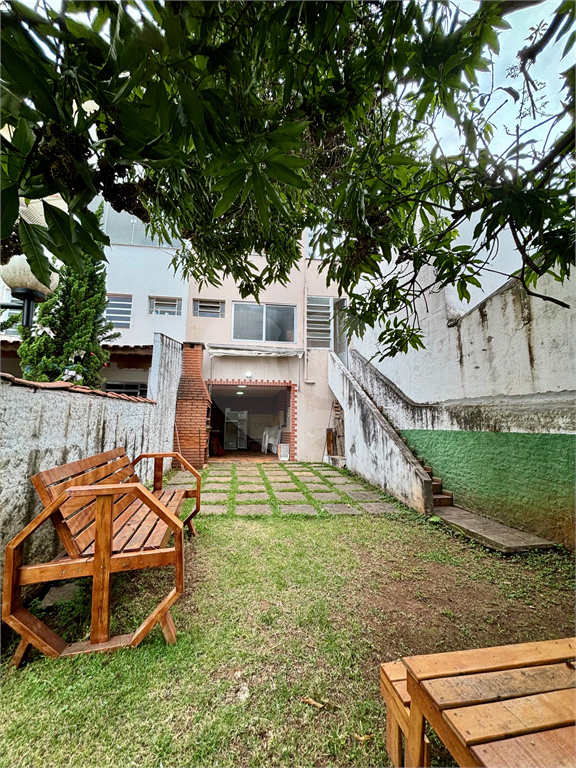 Sobrado com 3 dormitórios,1 suite, Quintal gourmet, 4 vagas à Venda no bairro Parada Inglesa em São Paulo.