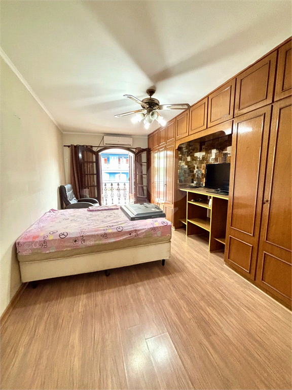 Sobrado com 3 dormitórios,1 suite, Quintal gourmet, 4 vagas à Venda no bairro Parada Inglesa em São Paulo.