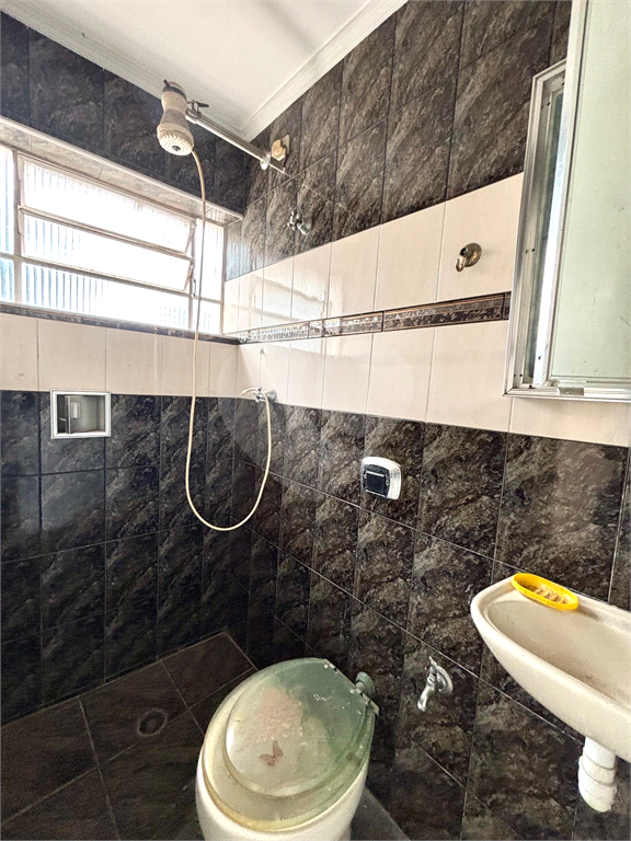 Sobrado com 3 dormitórios,1 suite, Quintal gourmet, 4 vagas à Venda no bairro Parada Inglesa em São Paulo.