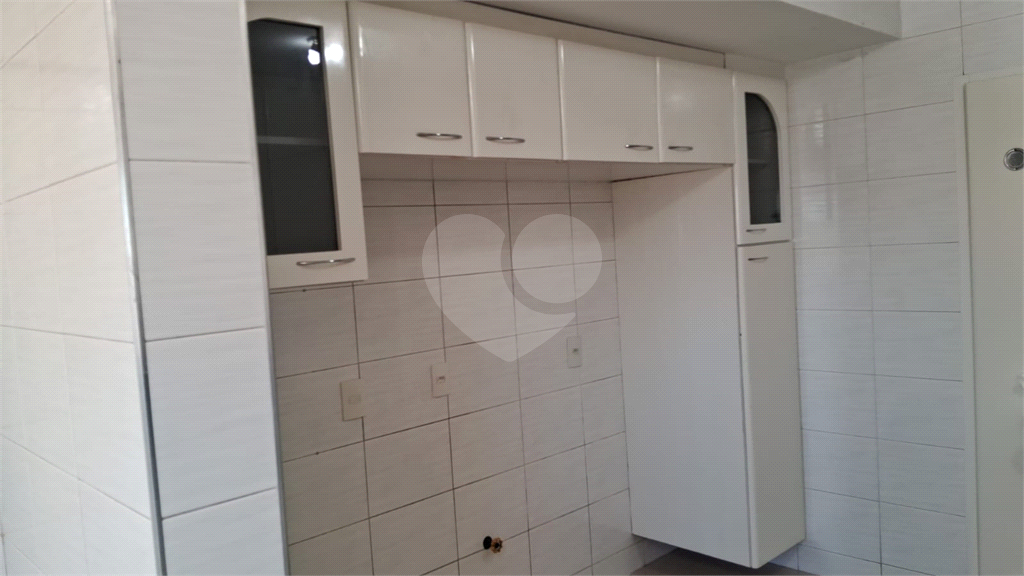 Rua Tranquila, Andar Alto, Próximo à Av. Sumaré