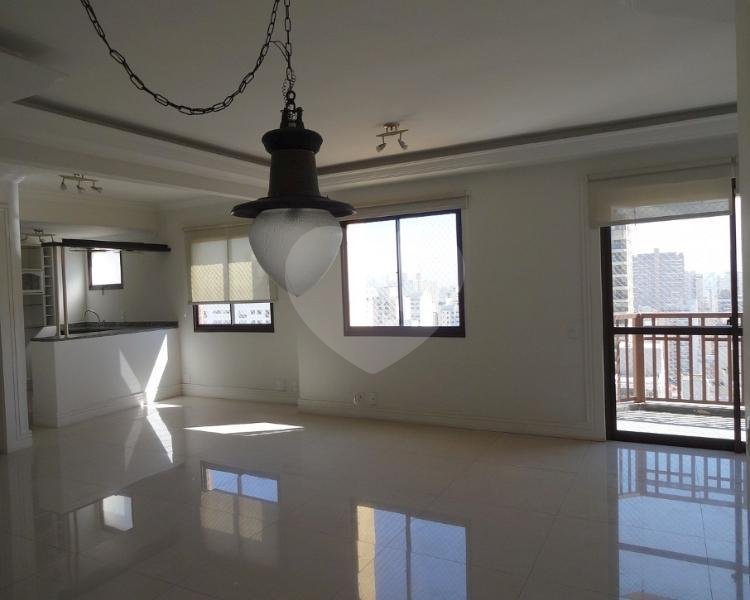 Rua Tranquila, Andar Alto, Próximo à Av. Sumaré