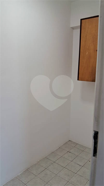 Rua Tranquila, Andar Alto, Próximo à Av. Sumaré