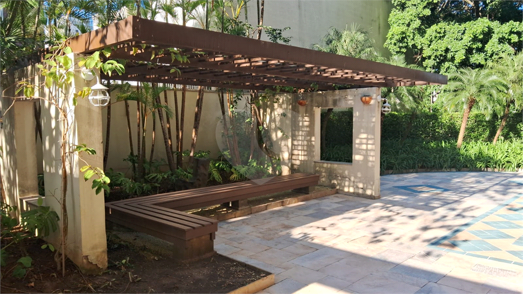 Rua Tranquila, Andar Alto, Próximo à Av. Sumaré