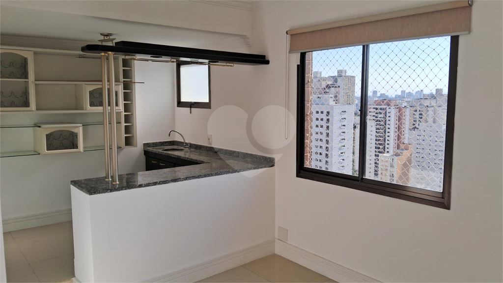 Rua Tranquila, Andar Alto, Próximo à Av. Sumaré