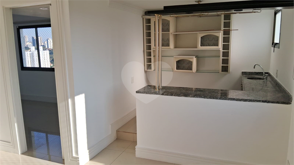 Rua Tranquila, Andar Alto, Próximo à Av. Sumaré