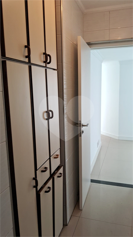 Rua Tranquila, Andar Alto, Próximo à Av. Sumaré