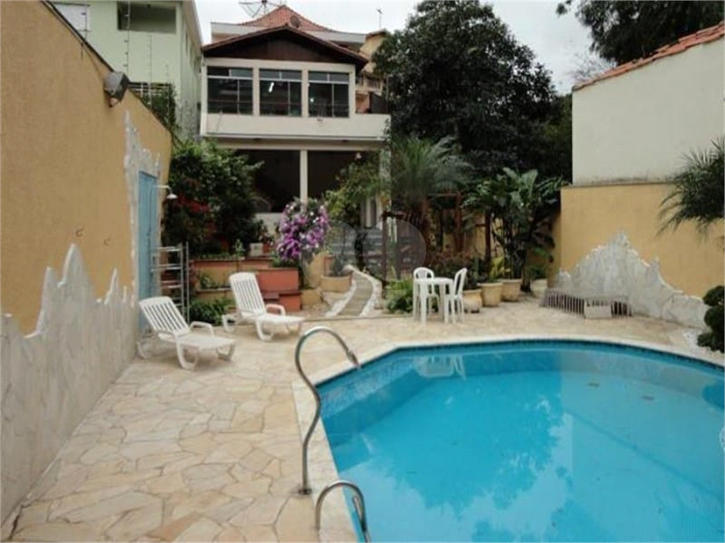 HORTO FLORESTAL - SOBRADO COM 06 DORS/02 SUITES E 05 VAGAS - LAZER CLUBE - UM ESPETÁCULO!