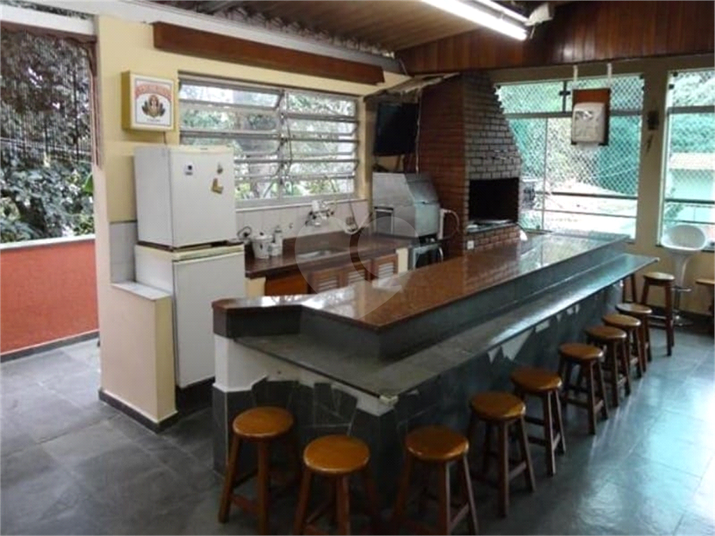 HORTO FLORESTAL - SOBRADO COM 06 DORS/02 SUITES E 05 VAGAS - LAZER CLUBE - UM ESPETÁCULO!