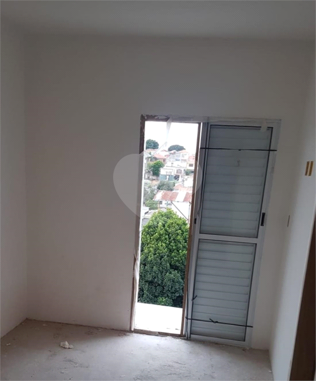 Sobrado em condomínio na Vila Bela