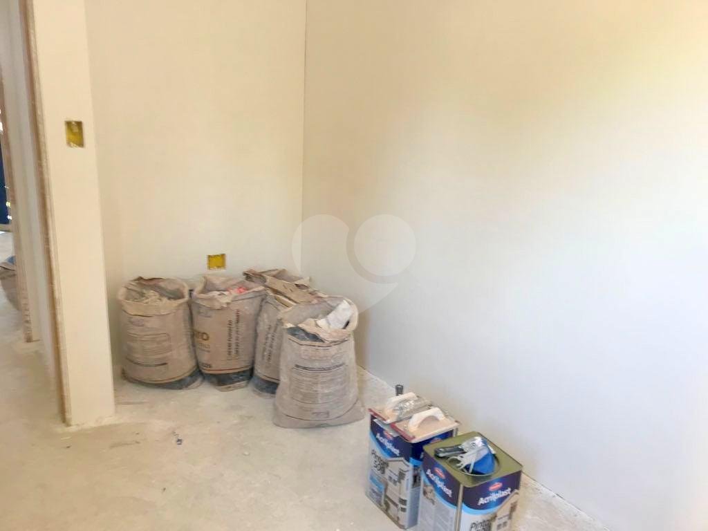 Sobrado em condomínio na Vila Bela
