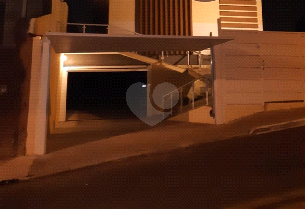 Sobrado em condomínio na Vila Bela